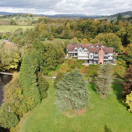 Вилла Caer Beris Manor By Group Retreats Билт-Уэлс Экстерьер фото